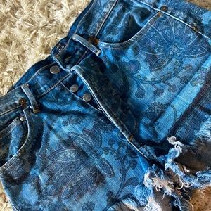Jean’s shorts, 24 size